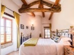 Bedroom with beams Bedroom with beams